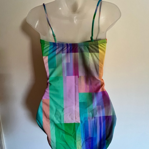 GOTTEX swim suit, Sz 8. Only used for couple of photoshoots, great condition. - Picture 3 of 3